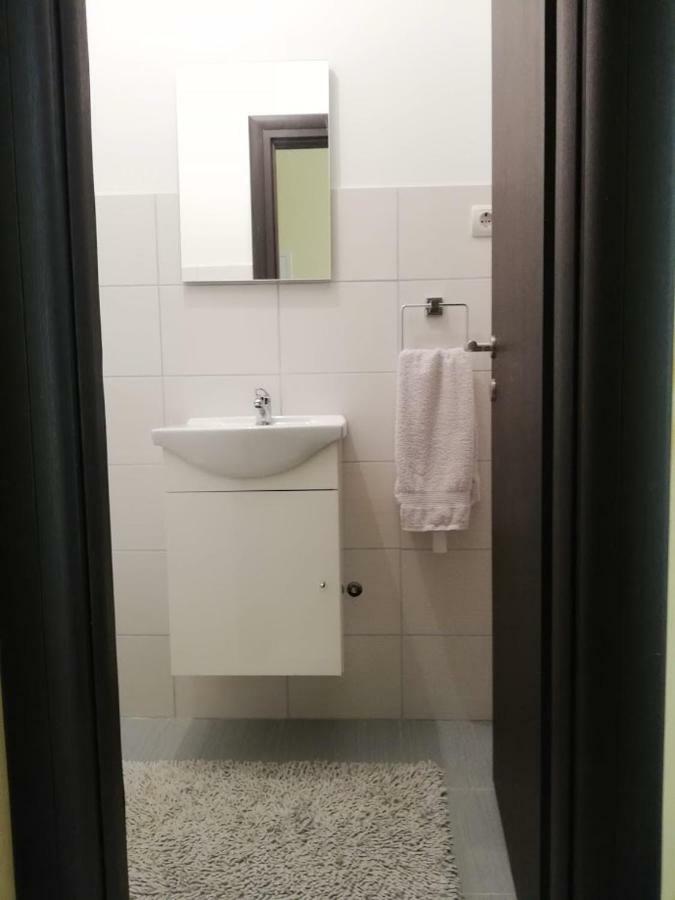 Apartment Bluebay Dugi Rat Exterior photo